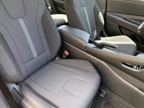 New 2026 Hyundai Elantra SE FWD image 28