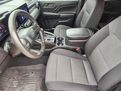 Used 2024 Chevrolet Colorado Trail Boss image 5
