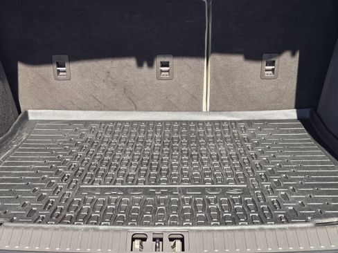 Used 2023 Lincoln Nautilus Reserve w/ Equipment Group 201A image 32