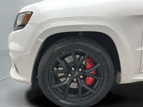 Used 2020 Jeep Grand Cherokee SRT AWD/4WD image 9