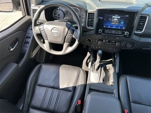 Used 2024 Nissan Frontier SL w/ Technology Package image 15