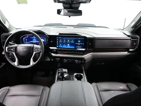 Used 2025 Chevrolet Silverado 1500 LT Trail Boss w/ Convenience Package II image 15