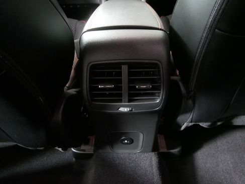 Used 2024 Ford Escape ST-Line Select w/ Tech Pack #2 AWD/4WD image 17