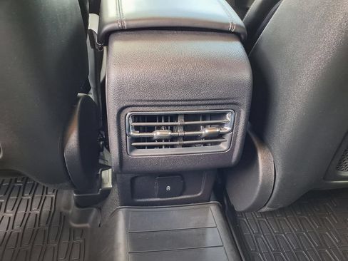 Used 2023 Lincoln Corsair FWD image 13