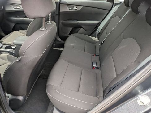 Used 2021 Kia Forte LXS FWD image 21