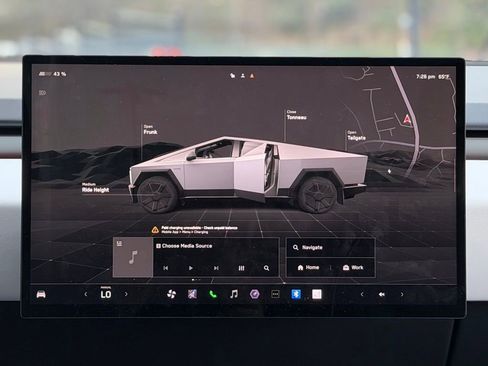 Used 2024 Tesla Cybertruck AWD Crew Cab image 46