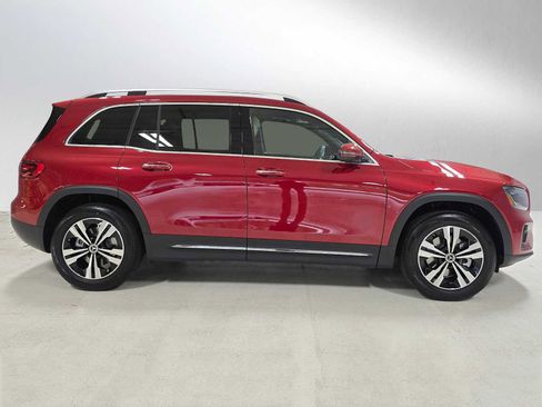 New 2026 Mercedes-Benz GLB 250 4MATIC image 2