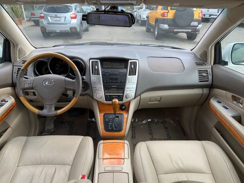 Used 2005 Lexus RX 330 FWD image 11