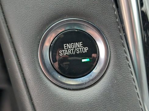 Used 2020 Cadillac Escalade Platinum image 29