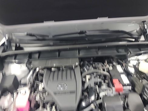 Used 2023 Toyota Highlander XLE AWD/4WD image 15