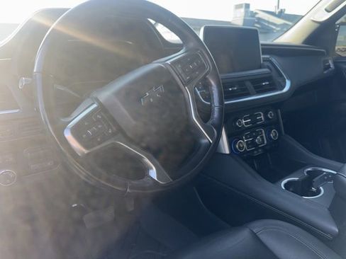 Used 2022 Chevrolet Suburban Z71 w/ Z71 Off-Road Package image 9