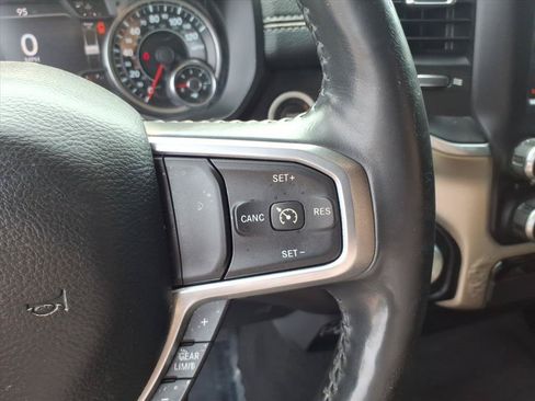 Used 2020 RAM 1500 Laramie AWD/4WD image 19