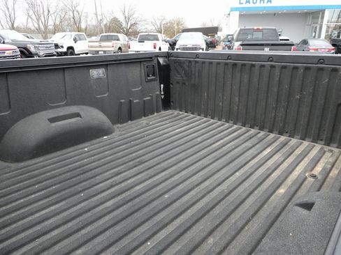 Used 2022 Toyota Tundra Platinum image 9