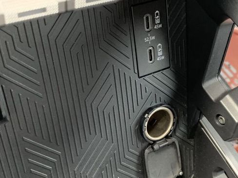 Used 2024 Toyota Tacoma SR image 27