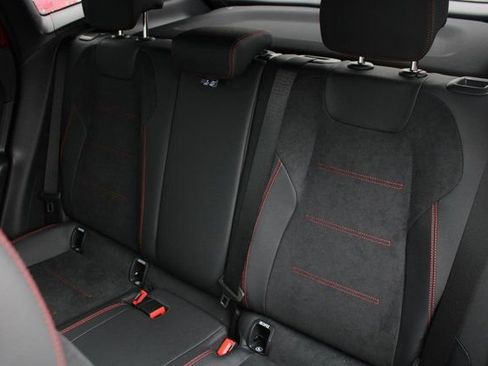 Used 2025 Mercedes-Benz GLA 250 GLA 250 image 34