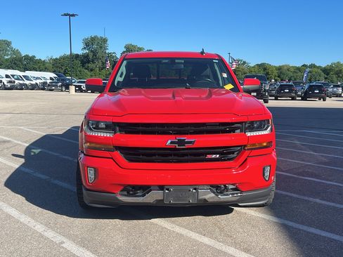 Used 2018 Chevrolet Silverado 1500 LT w/ All Star Edition AWD/4WD image 9