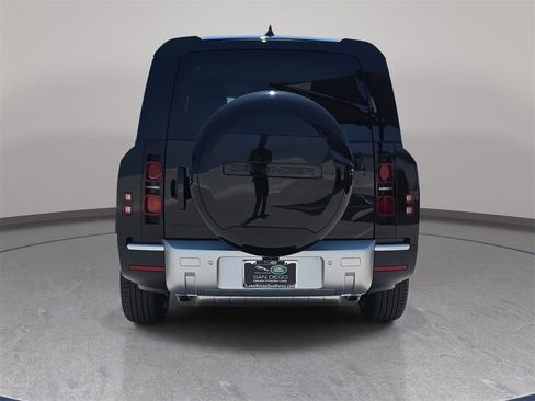 New 2025 Land Rover Defender 130 S image 6