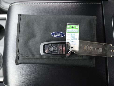 Used 2018 Ford F250 Lariat w/ Lariat Ultimate Package image 19