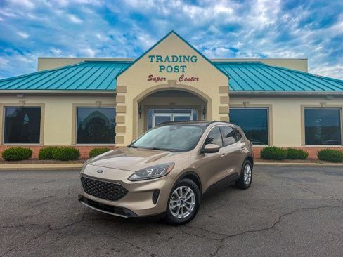 Used 2021 Ford Escape SE w/ Convenience Package FWD image 2