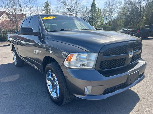 Used 2018 RAM 1500 Express image 3