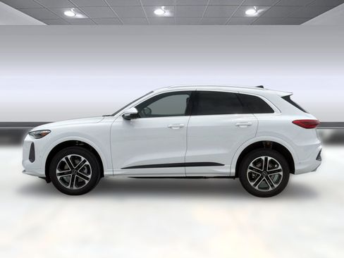 New 2026 Audi Q5 Premium AWD/4WD image 2