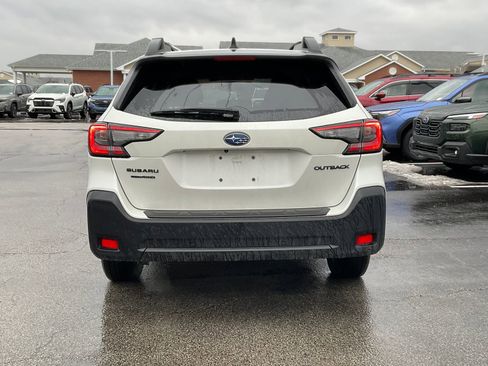 Certified 2025 Subaru Outback Onyx Edition image 10