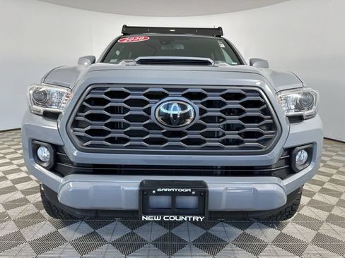 Used 2020 Toyota Tacoma TRD Sport AWD/4WD image 2