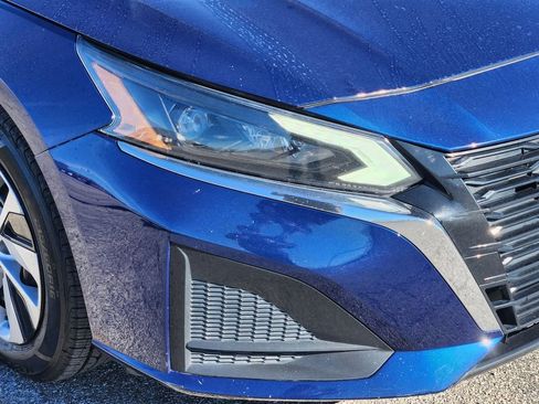 Used 2024 Nissan Altima 2.5 S image 9