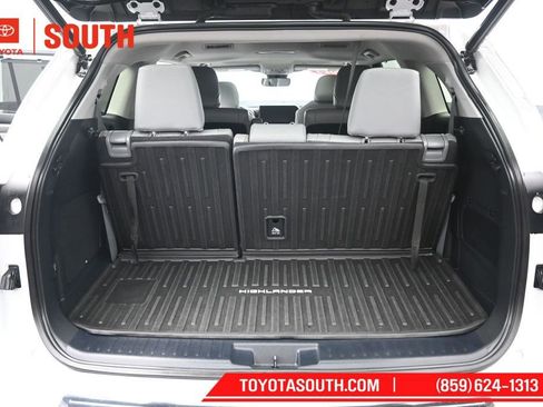 Used 2023 Toyota Highlander Limited w/ Protection Package #3 (TMS) AWD/4WD image 34