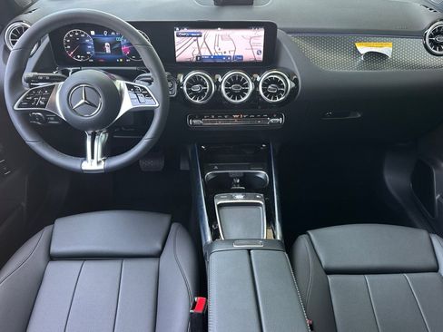 New 2025 Mercedes-Benz GLA 250 image 2