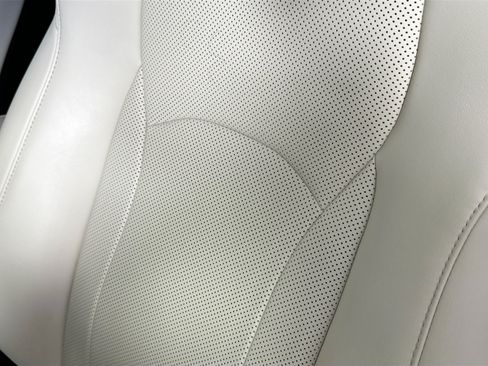 Used 2022 Lexus RX 350L FWD w/ Premium Package image 18