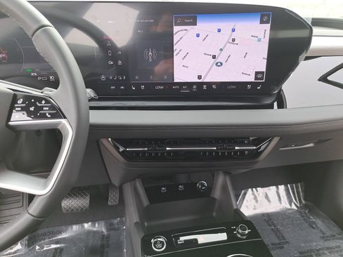 New 2025 Audi Q6 e-tron Premium Plus image 21