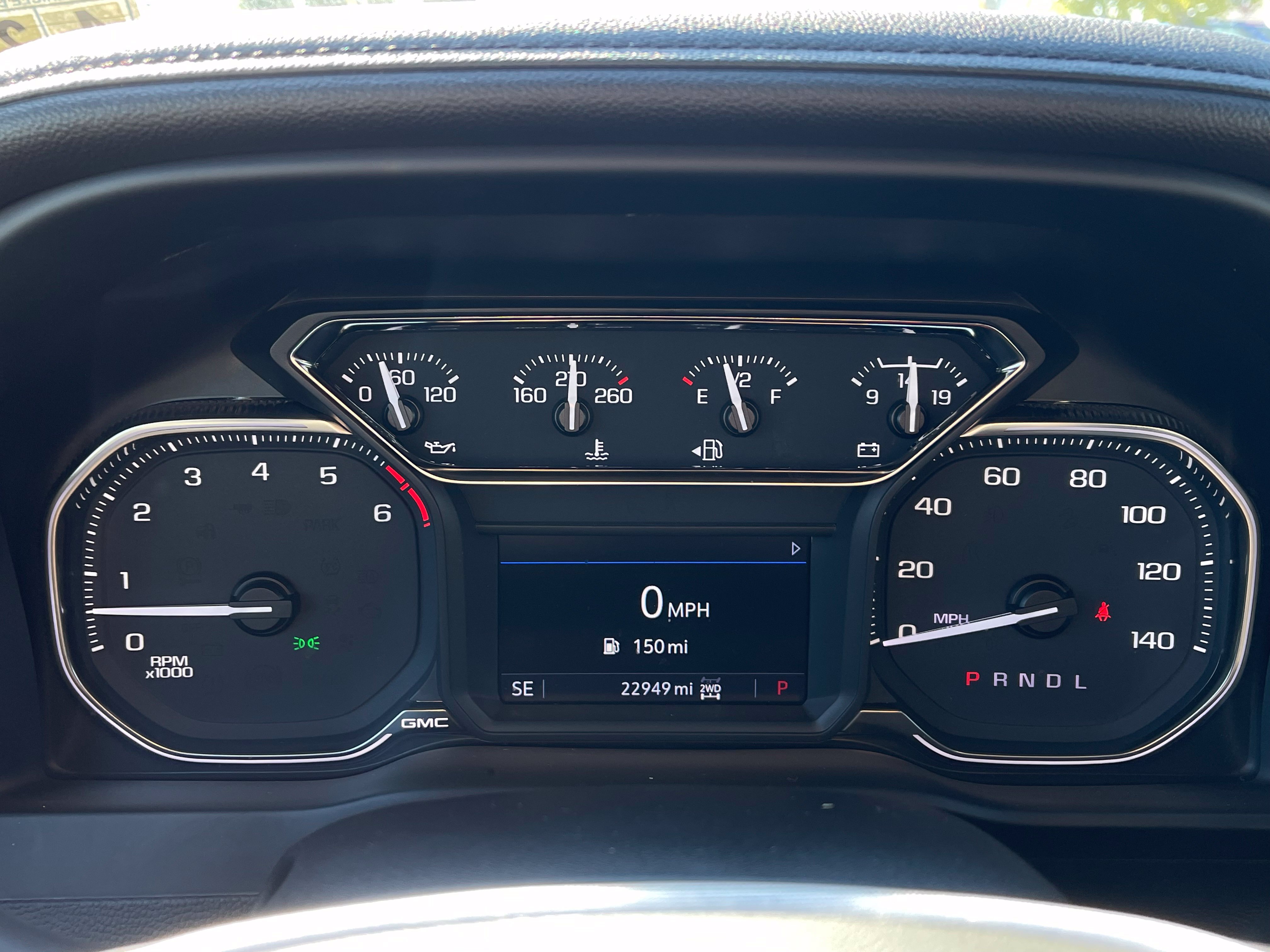 Used 2022 GMC Sierra 1500 SLT w/ SLT Premium Package AWD/4WD image 11