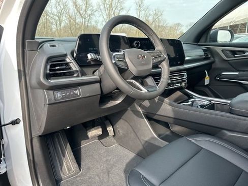 New 2026 Chevrolet Traverse LT w/ Midnight/Sport Edition image 13