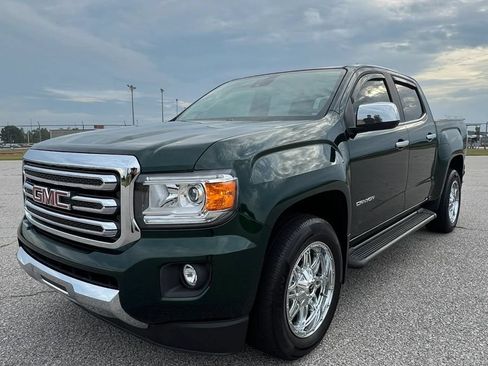 Used 2016 GMC Canyon SLT w/ Driver Alert Package RWD image 3