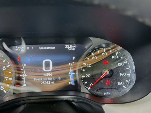 Used 2025 Jeep Compass Limited image 15