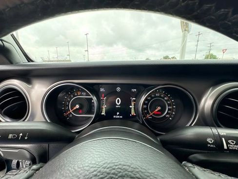 Used 2021 Jeep Gladiator Sport AWD/4WD image 13