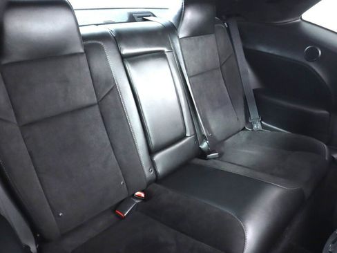 Used 2019 Dodge Challenger R/T Scat Pack w/ Shaker Package image 38