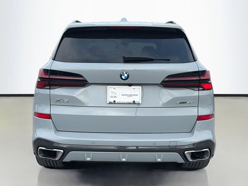 Used 2024 BMW X5 sDrive40i w/ M Sport Package image 4