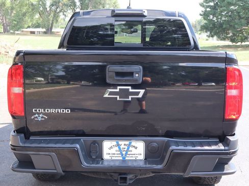 Used 2016 Chevrolet Colorado Z71 AWD/4WD image 6