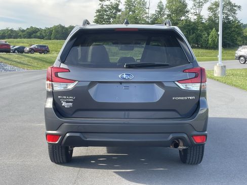 Certified 2024 Subaru Forester Premium AWD/4WD image 4