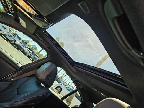 Used 2025 BMW M340i xDrive w/ Premium Package image 15