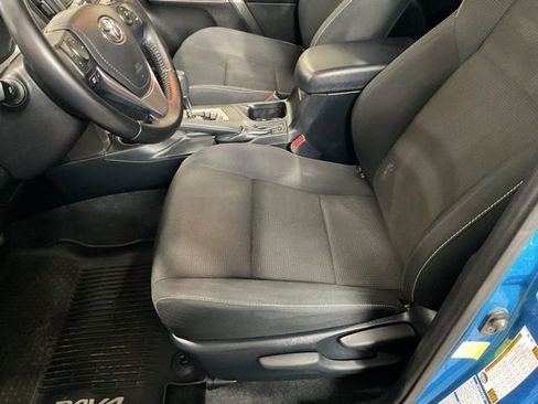 Used 2016 Toyota RAV4 XLE image 10
