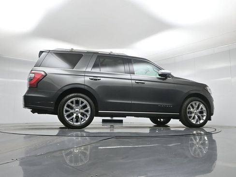 Used 2019 Ford Expedition Platinum image 52