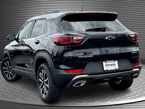 New 2025 Chevrolet TrailBlazer ACTIV w/ Convenience Package FWD image 3