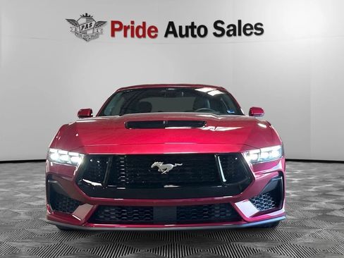 Used 2025 Ford Mustang GT Premium RWD image 2