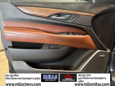 Used 2015 Cadillac Escalade ESV Premium image 9