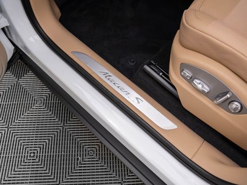 New 2026 Porsche Macan S image 16