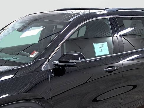 New 2026 Chevrolet Traverse LT w/ Sun and Wheel Package image 8