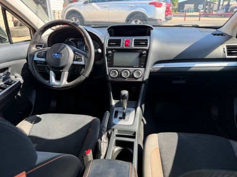 Used 2017 Subaru Crosstrek 2.0i Premium AWD/4WD image 15